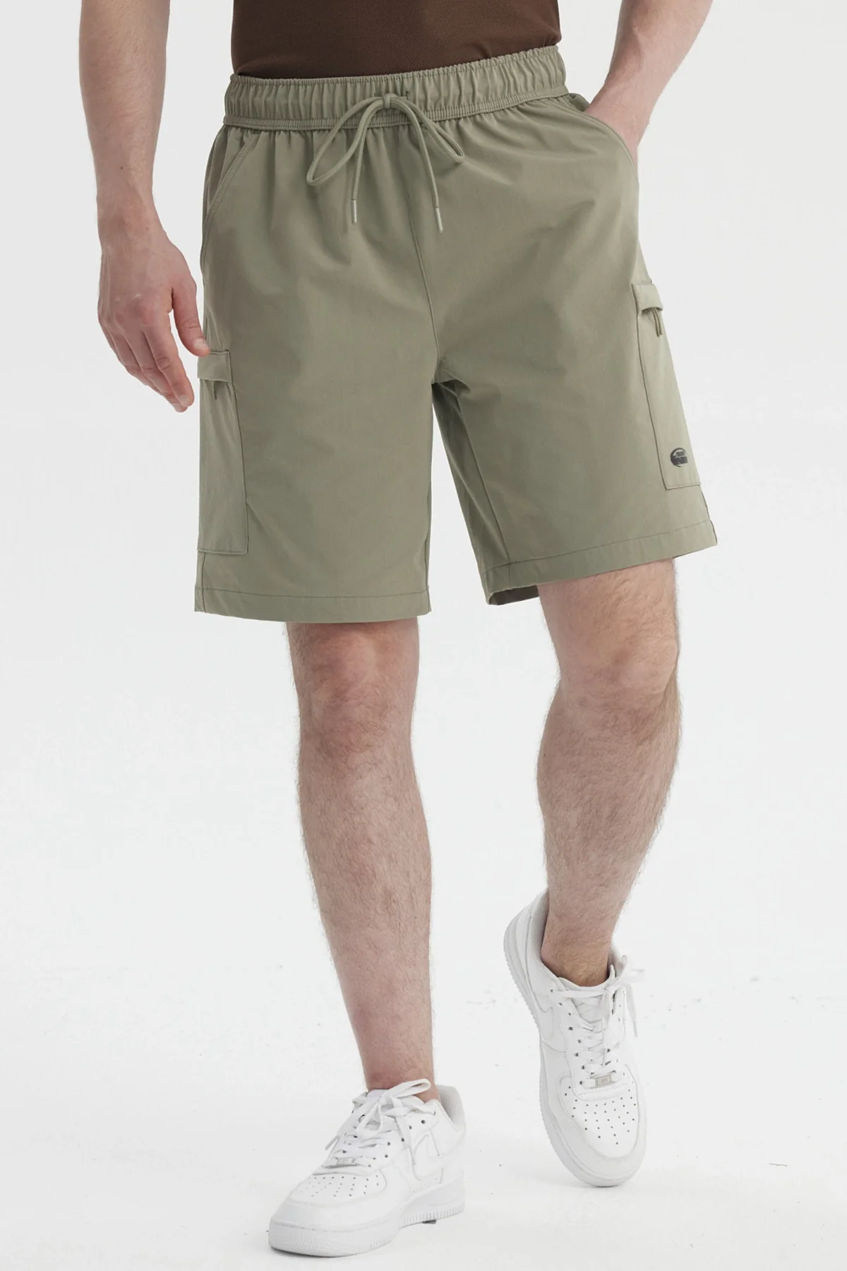 Bermuda Hombre Calce Recto Verde Militar
