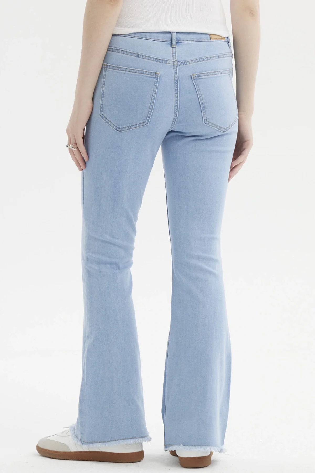 Jeans Mujer Flare Monse Celeste - Image 3