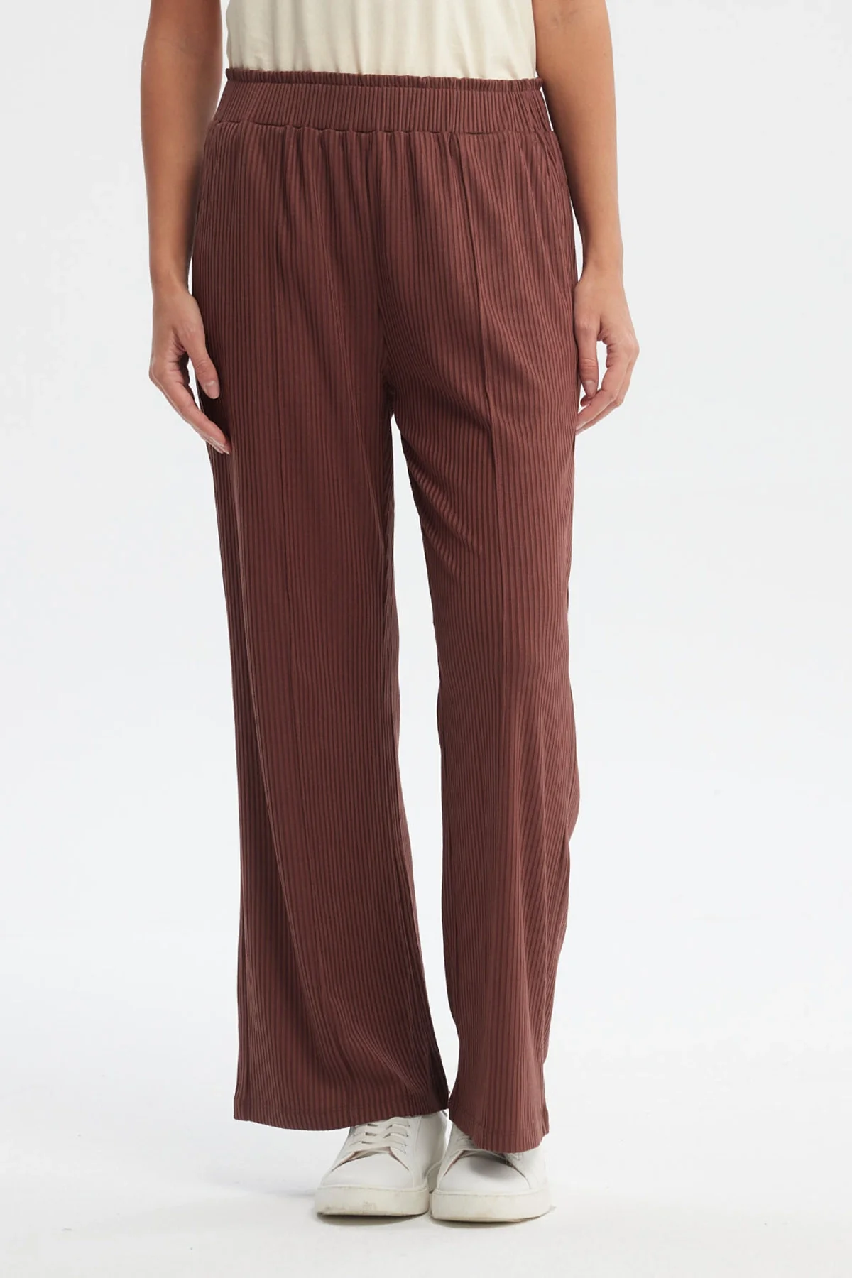 Pantalón Buzo Mujer Costura Delantero Café