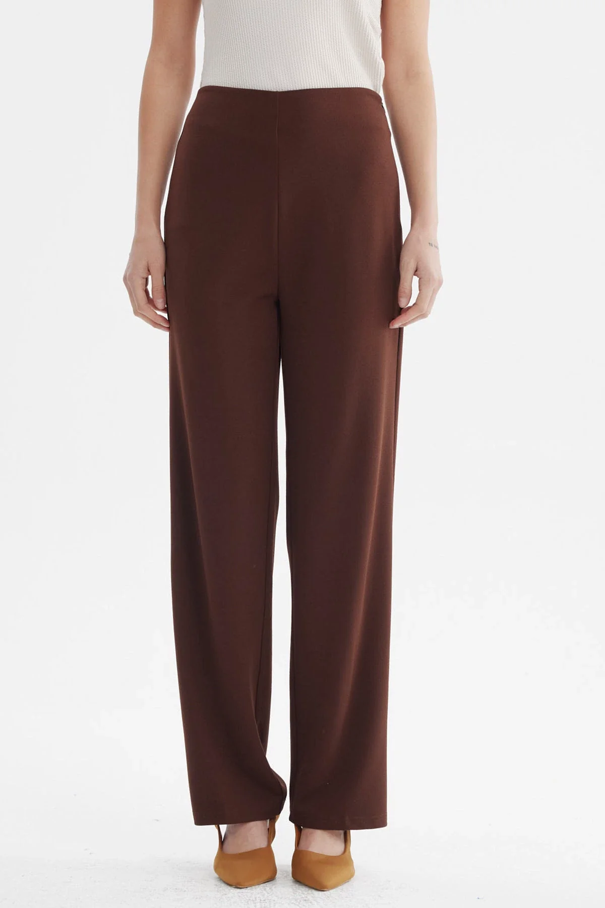 Pantalón Mujer Calce Recto Chocolate