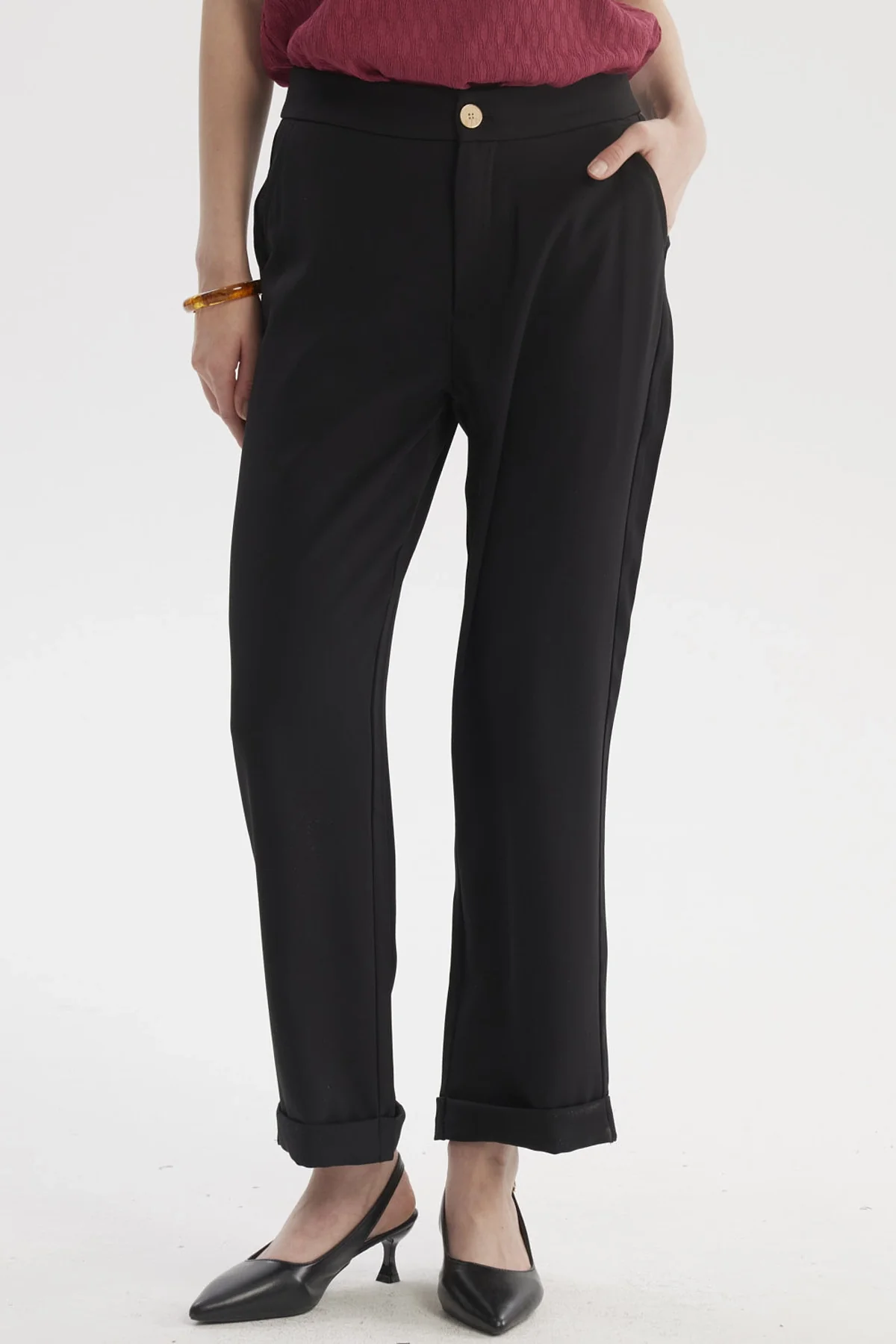 Pantalón Mujer Sastrero Dobladillo Basta Negro
