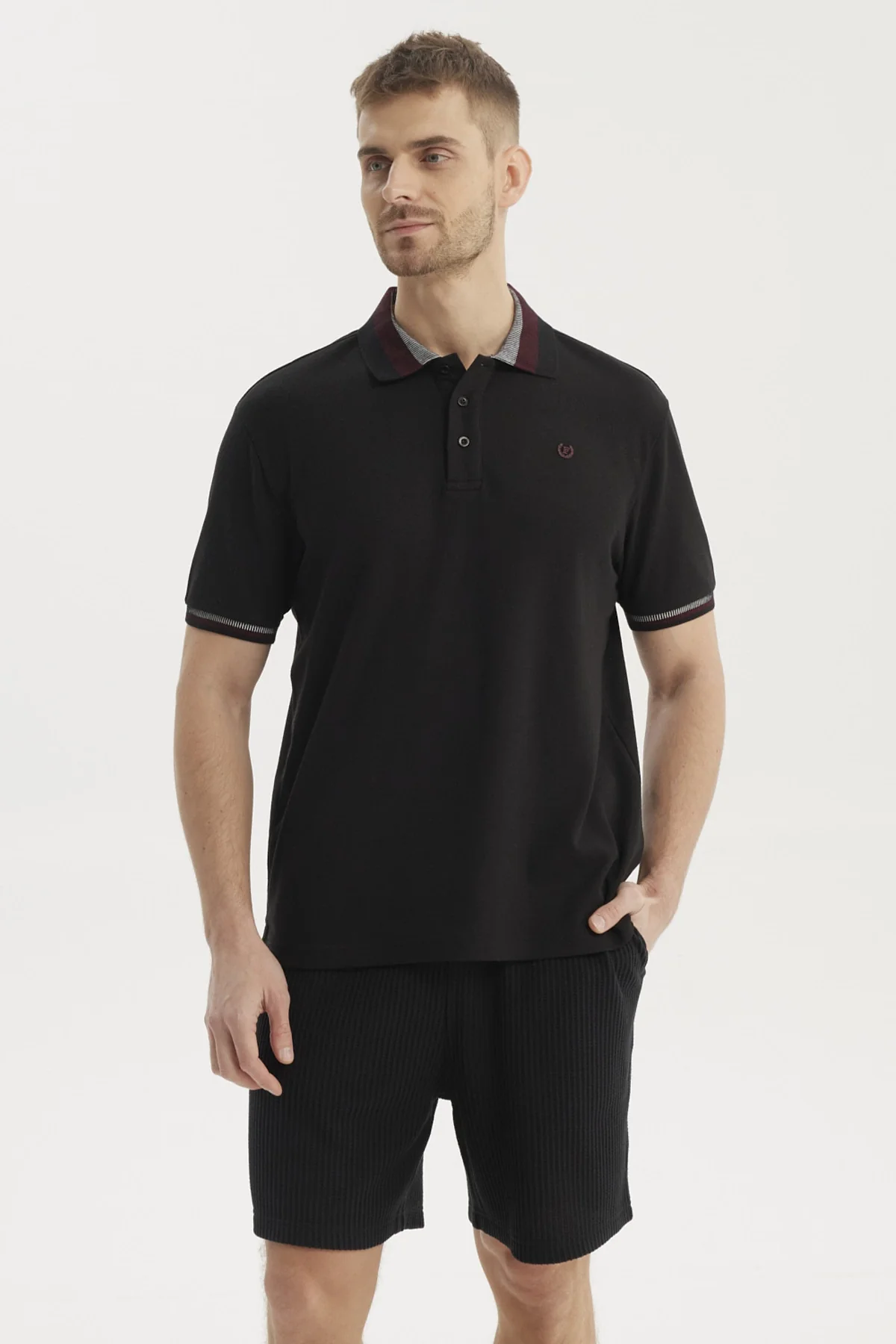 Polera Hombre Cuello Polo Negro