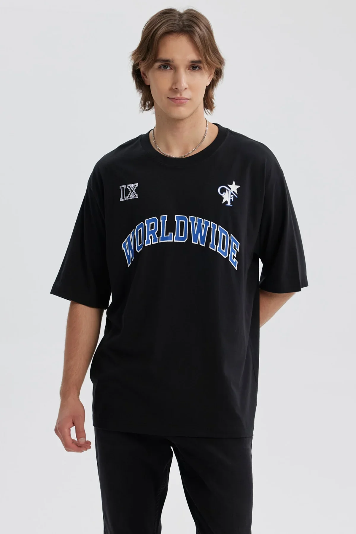 Polera Hombre Estampado Negro