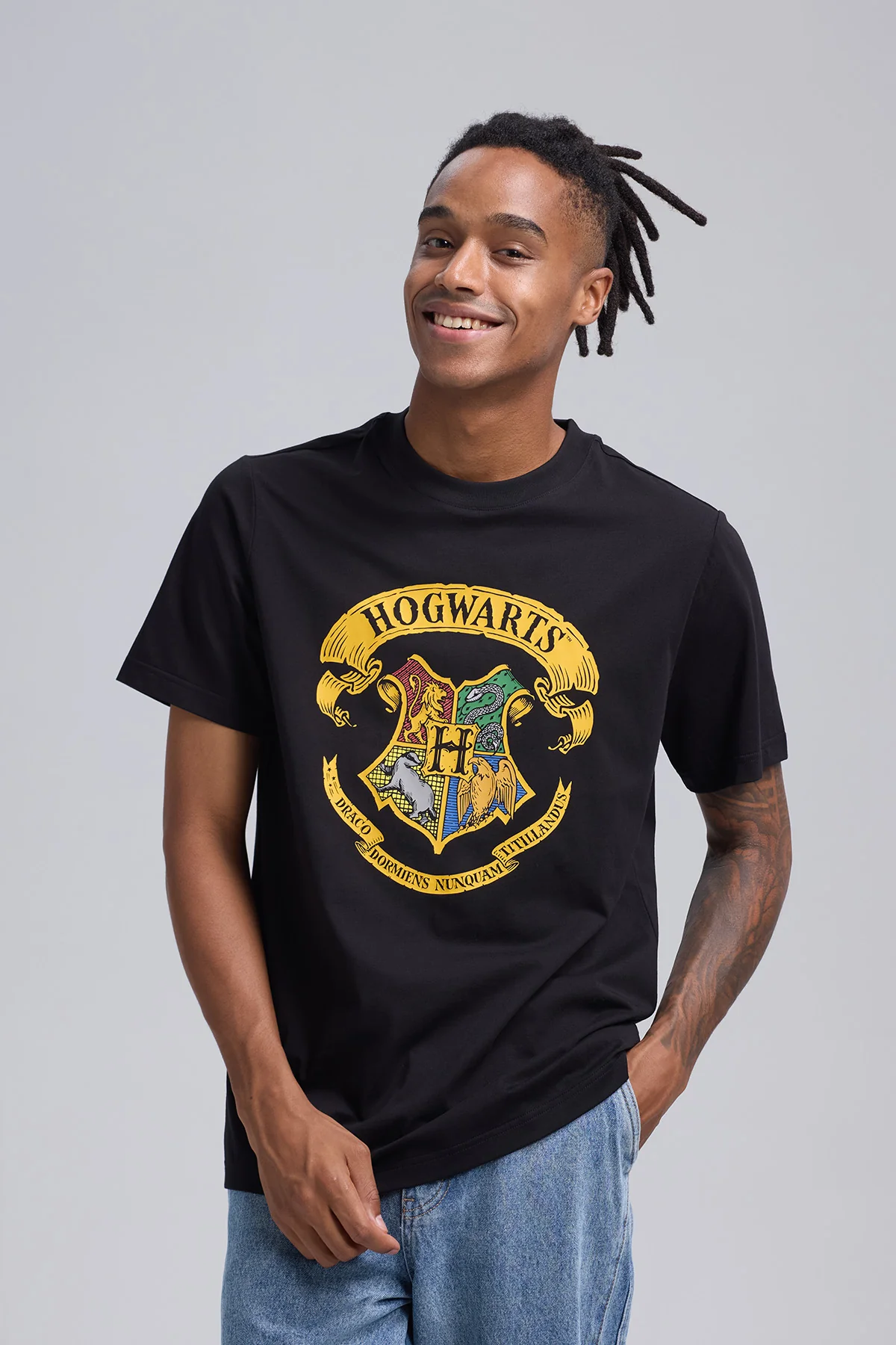 Polera Hombre Hogwarts Negro