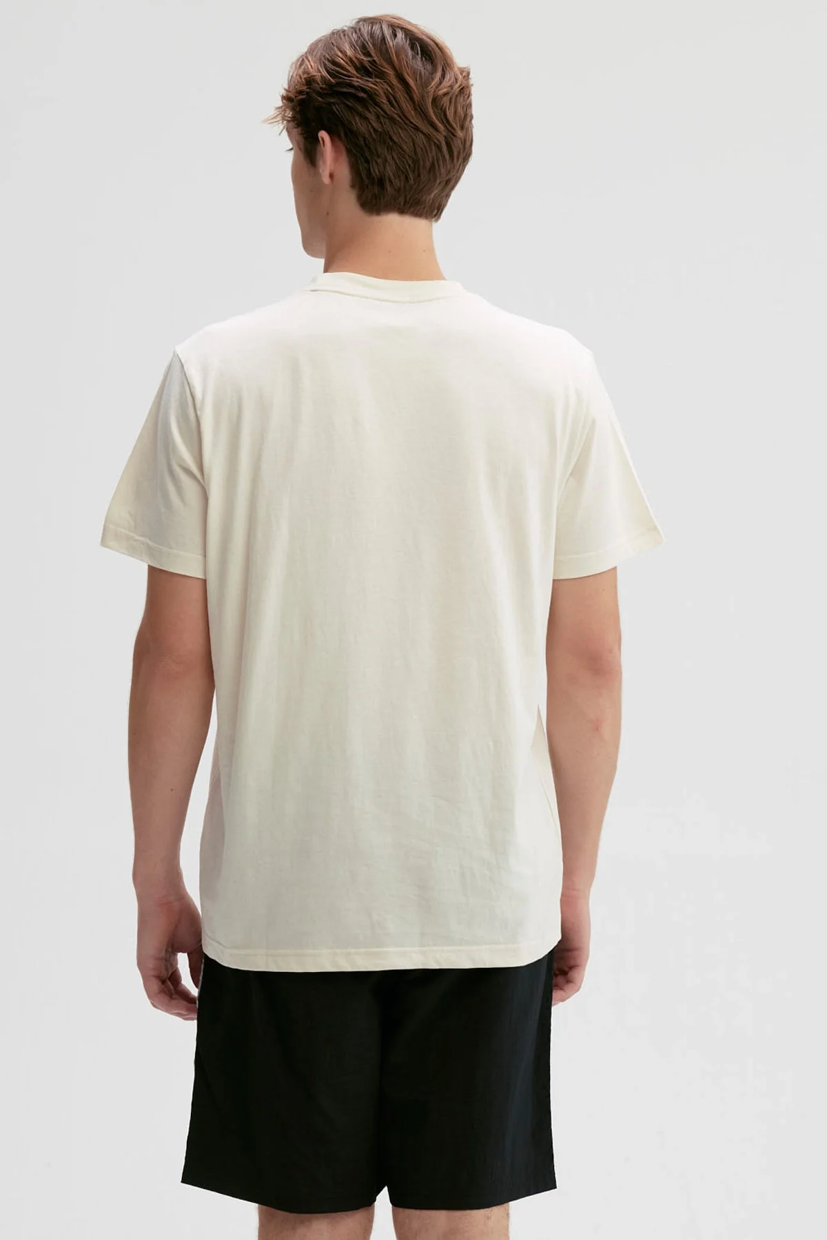 Polera Hombre Long Fit Básica Crema - Image 3