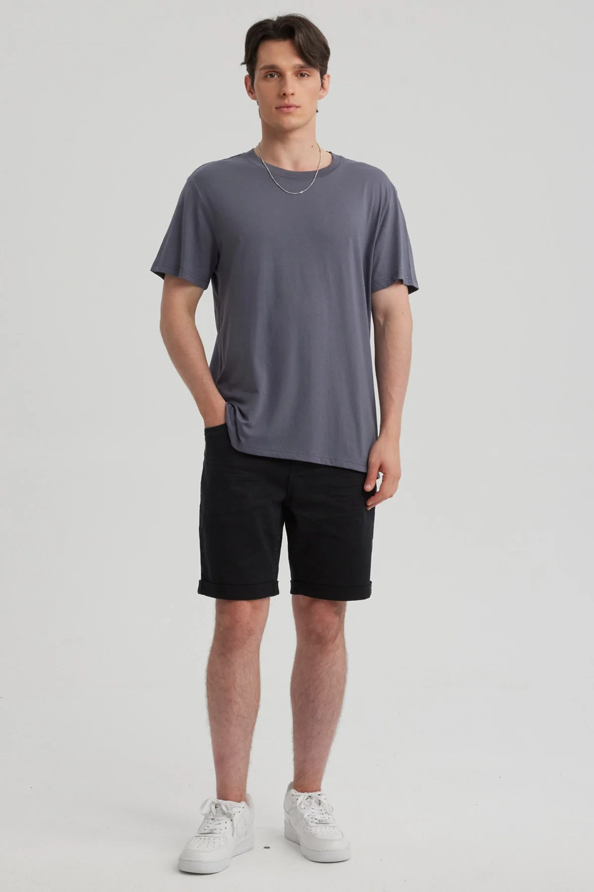Polera Hombre Regular Fit Básica Gris Oscuro - Image 4