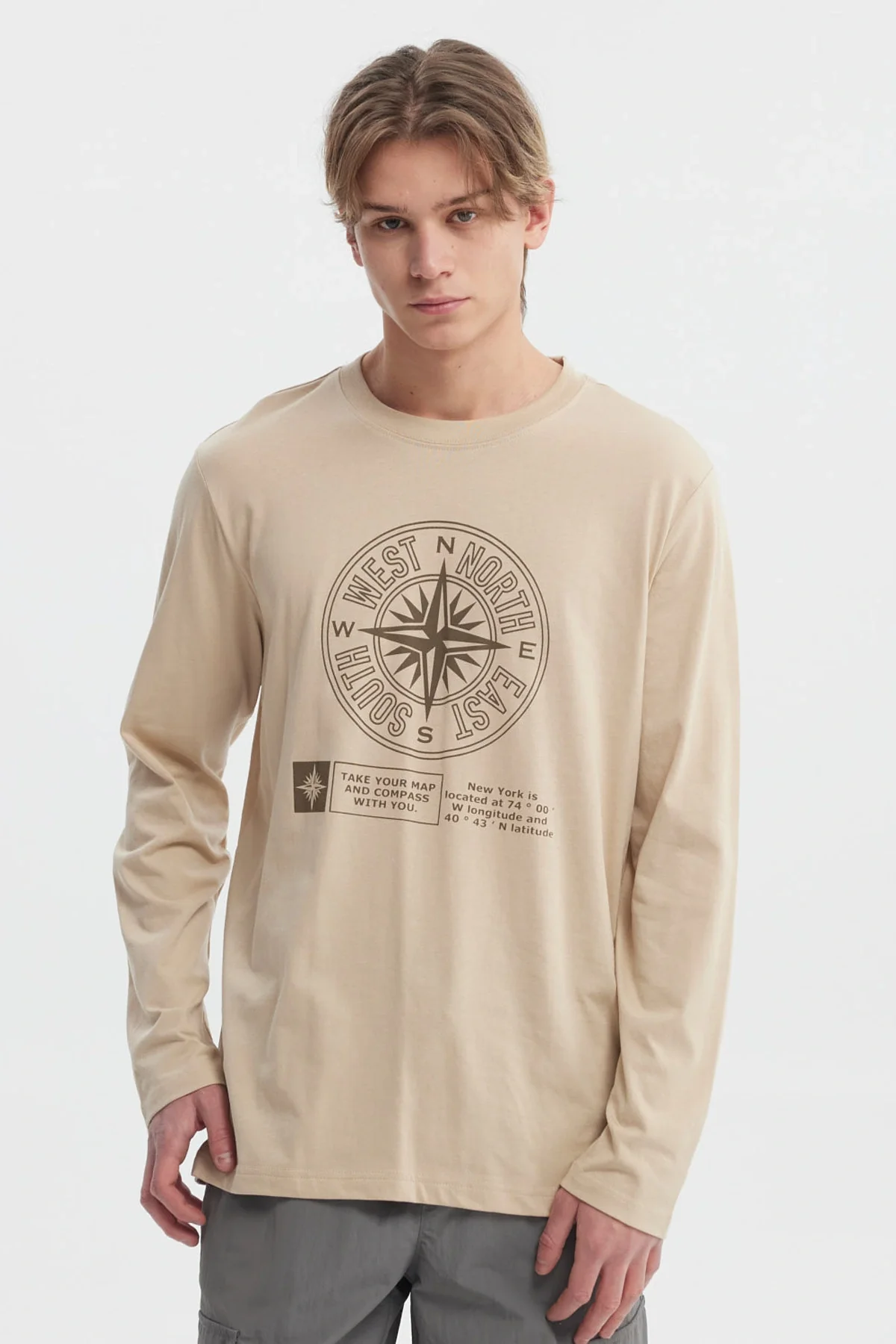 Polera Hombre Print Frontal Beige Oscuro