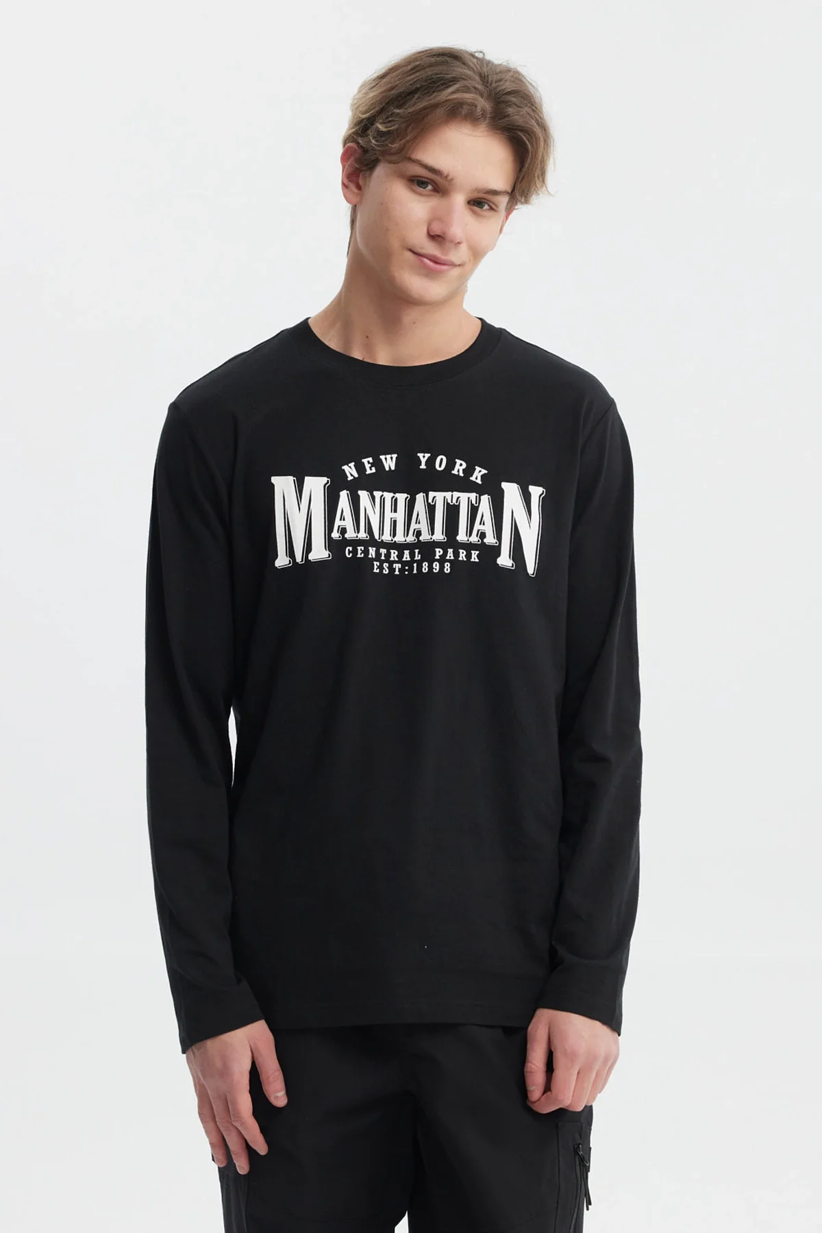 Polera Hombre Print Frontal Negro