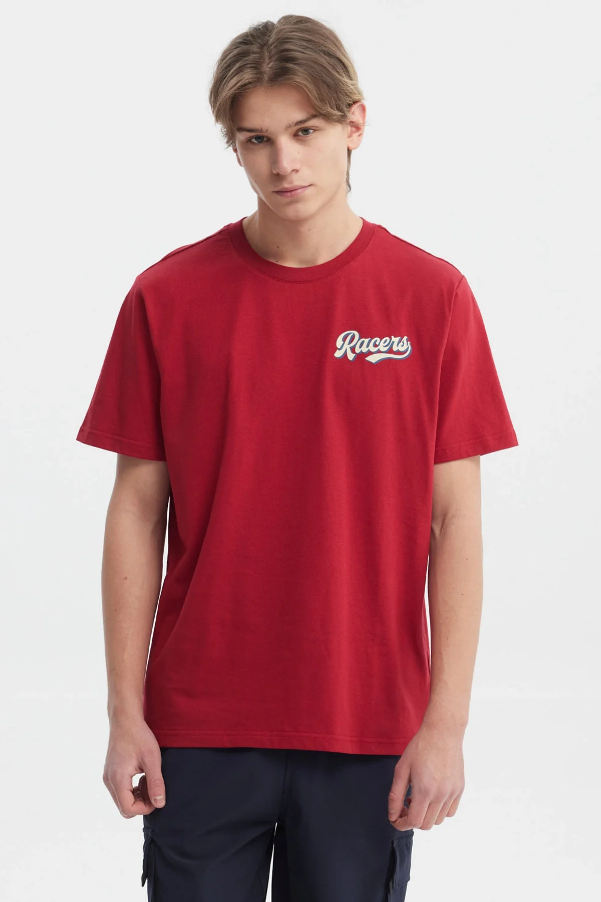 Polera Hombre Regular Fit Print Trasero Rojo