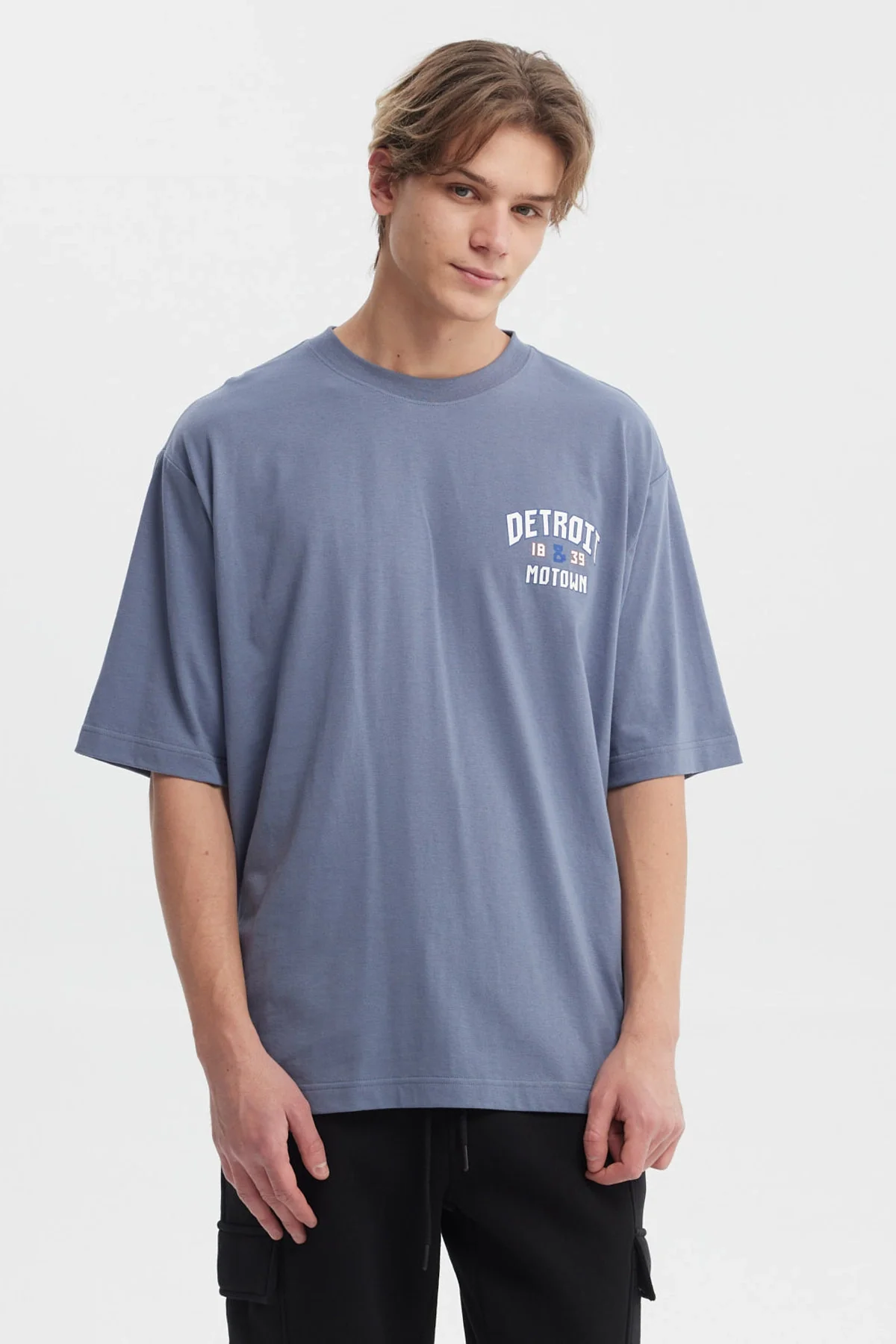 Polera Hombre Slim Azul Piedra