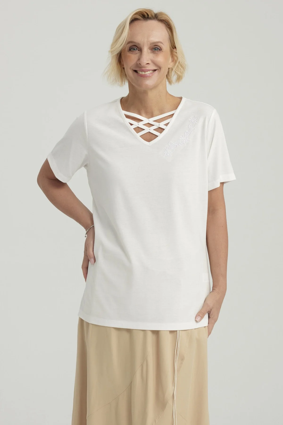 Polera Mujer Detalle Escote Crudo