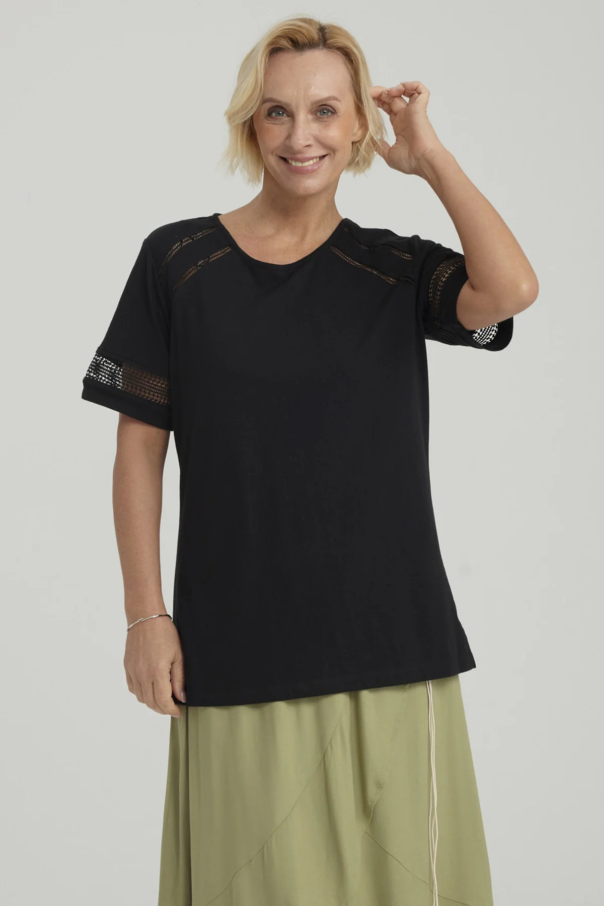 Polera Mujer Detalle Macramé Negro