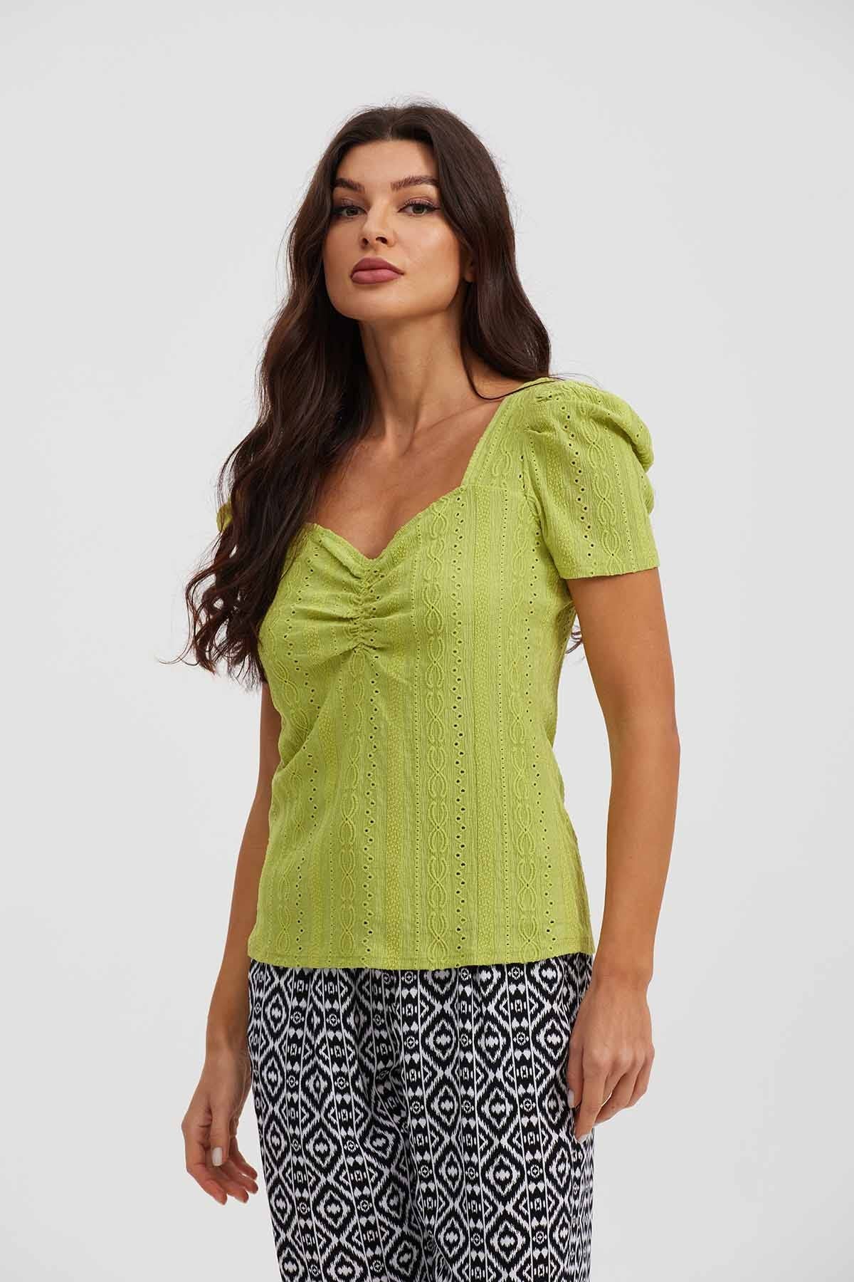 Polera Mujer Escote Corazón Verde