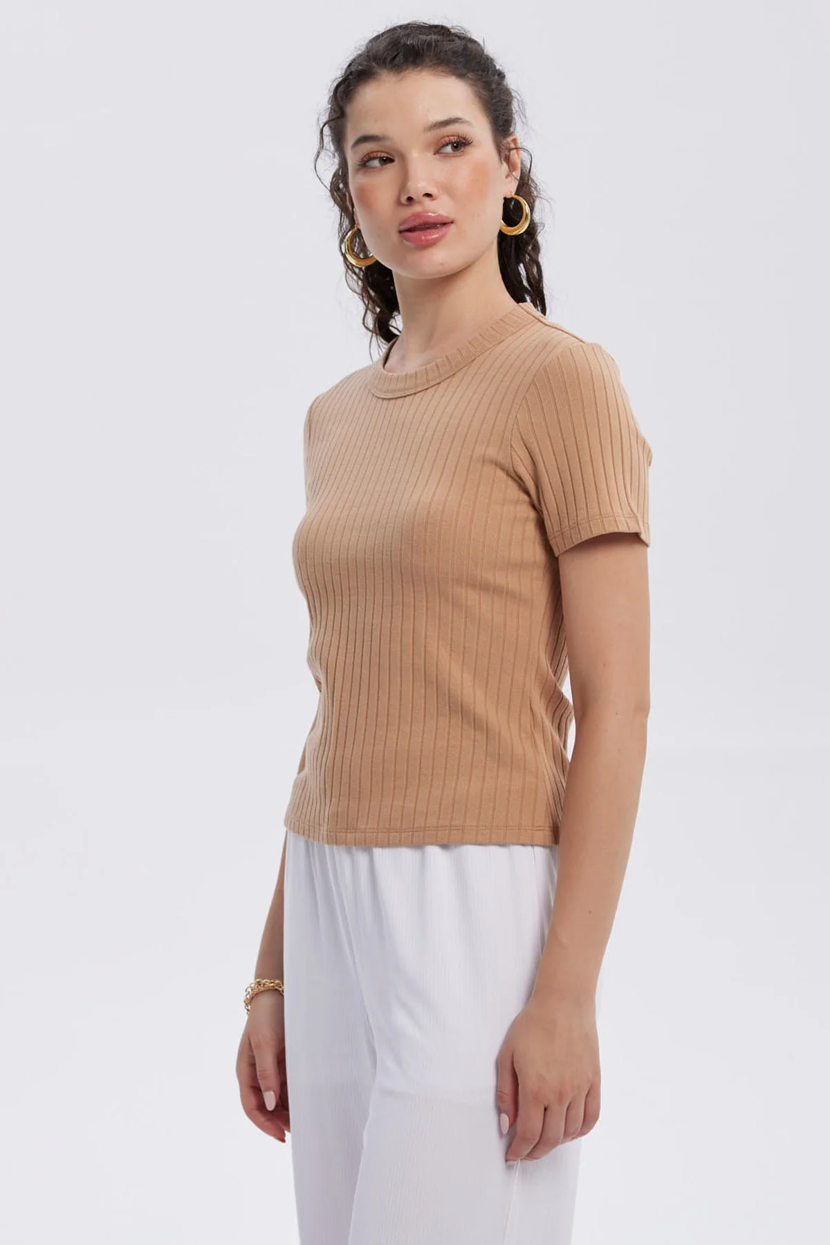 Polera Mujer Rib Crop Lisa Camel - Image 2