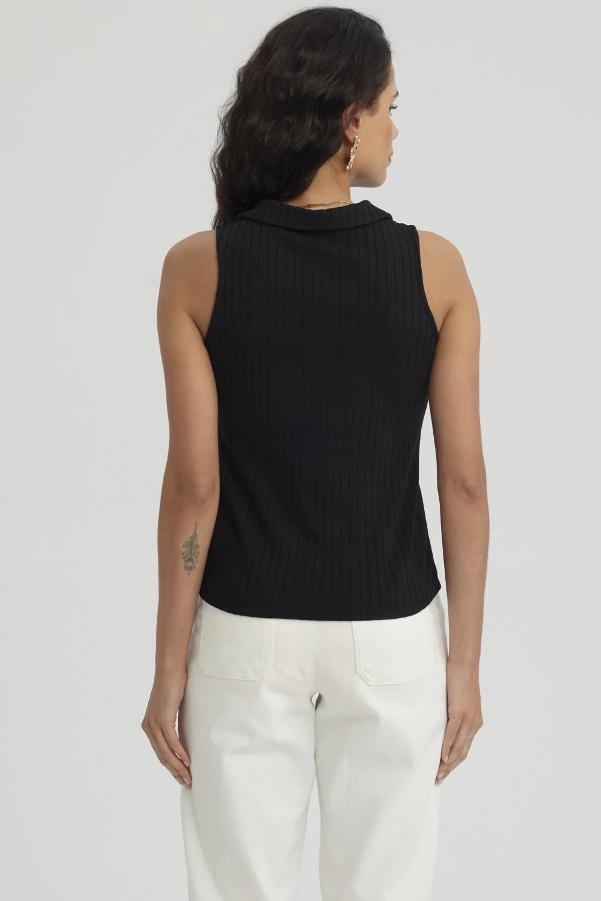 Polera Mujer Rib Medio Cierre Negro - Image 3
