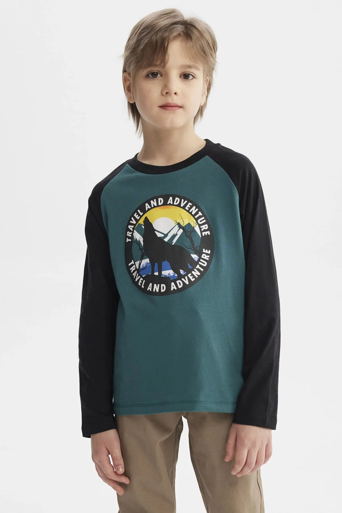 Polera Niño Print Adventure Verde Oscuro